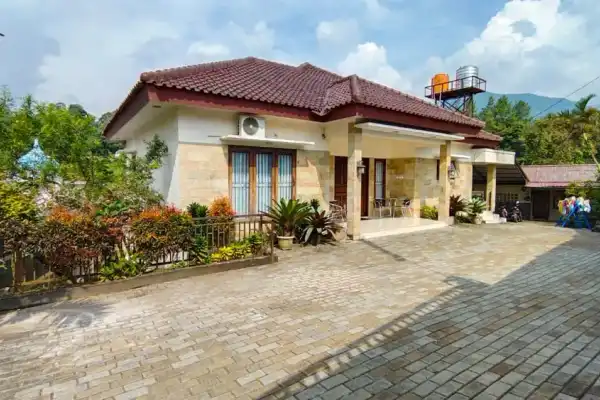Villa Aisyah Attamimi Cisarua - Villa di Puncak
