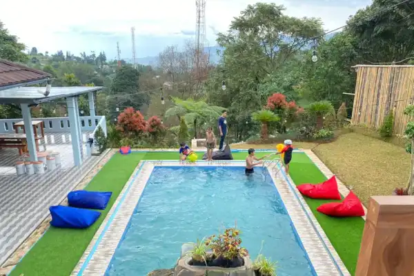 Villa Jek Space Cisarua - Villa di Puncak