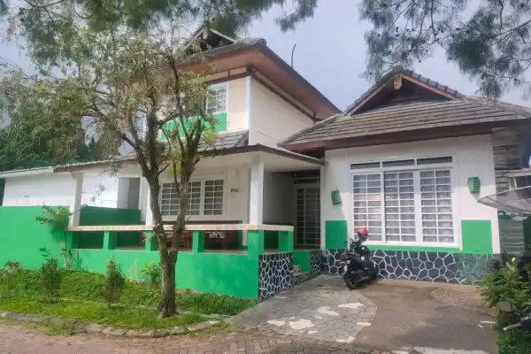 Villa Angga 4 Bedroom Jepang Kota Bunga - Villa di Puncak