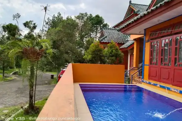 Villa Angga Kolam Kota Bunga - Villa di Puncak