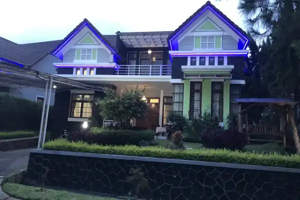 Villa Eton Fa-1 Kota Bunga - Villa di Puncak