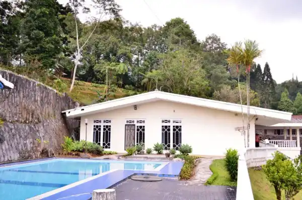 Villa Virginia Cisarua - Villa di Puncak