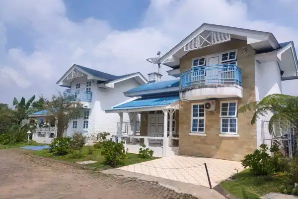 Villa Bu Rosi Q5-22 3 Bedroom Kota Bunga - Villa di Puncak