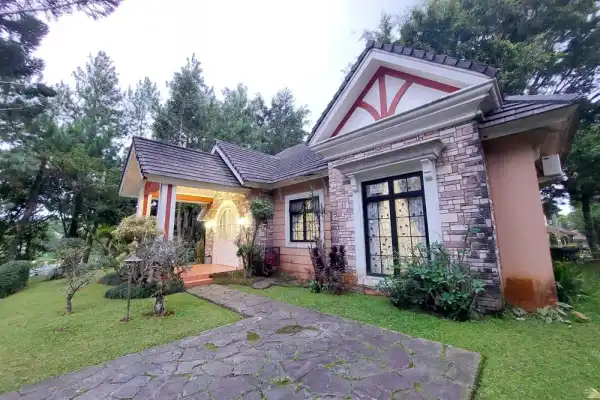 Villa A10-5 Jepang Kota Bunga - Villa di Puncak
